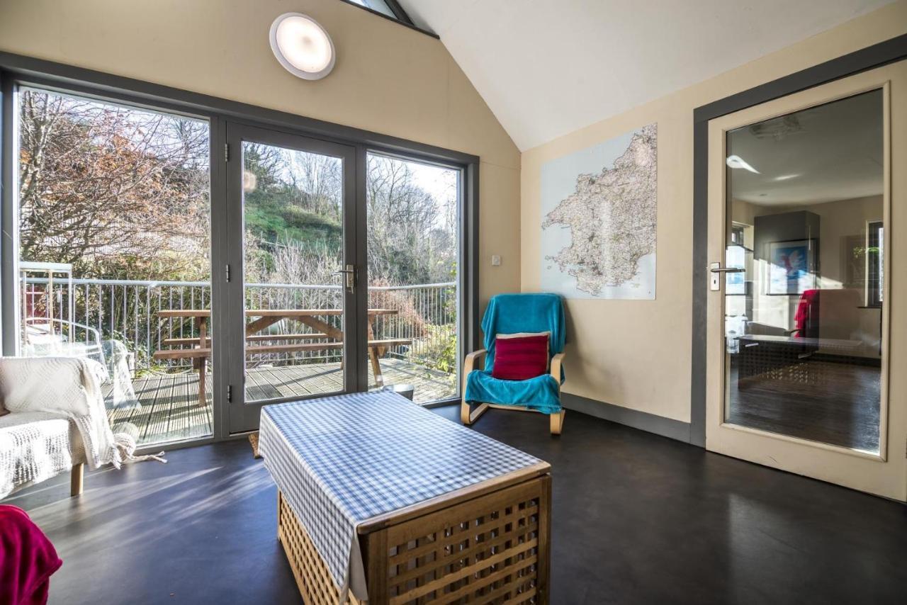 Rock Cottage - 3 Bedroom Holiday Home - Fishguard Exterior foto